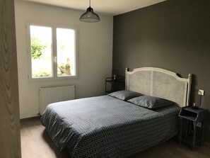 5 chambres, fer et planche Ă repasser, lit parapluie, Wi-Fi gratuit