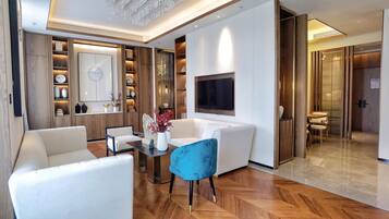 1 habitación, minibar y caja de seguridad en la habitación