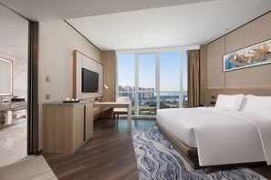 Room, 1 King Bed, Smoking | Premium bedding, down comforters, minibar, desk - Wyndham Pingtan (Fuzhou)