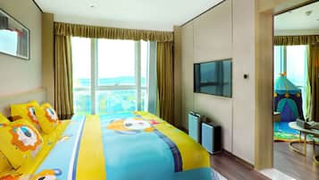 Familien-Suite, 1 Queen-Bett, Nichtraucher | 1 Schlafzimmer, hochwertige Bettwaren, Daunenbettdecken, Minibar