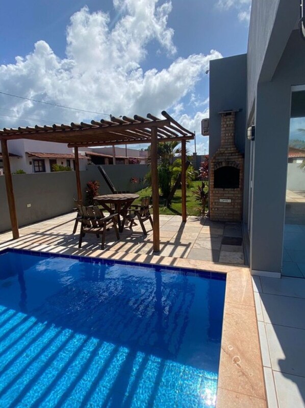 Piscina a l'aire lliure 