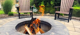 Cubby's Cove at Water's Edge Cabins