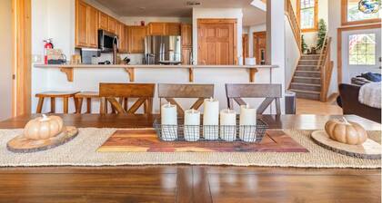 Earthstone Valley | Ski • Pool • Pickleball/Tennis