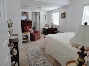 3 bedrooms, iron/ironing board, travel cot, free WiFi