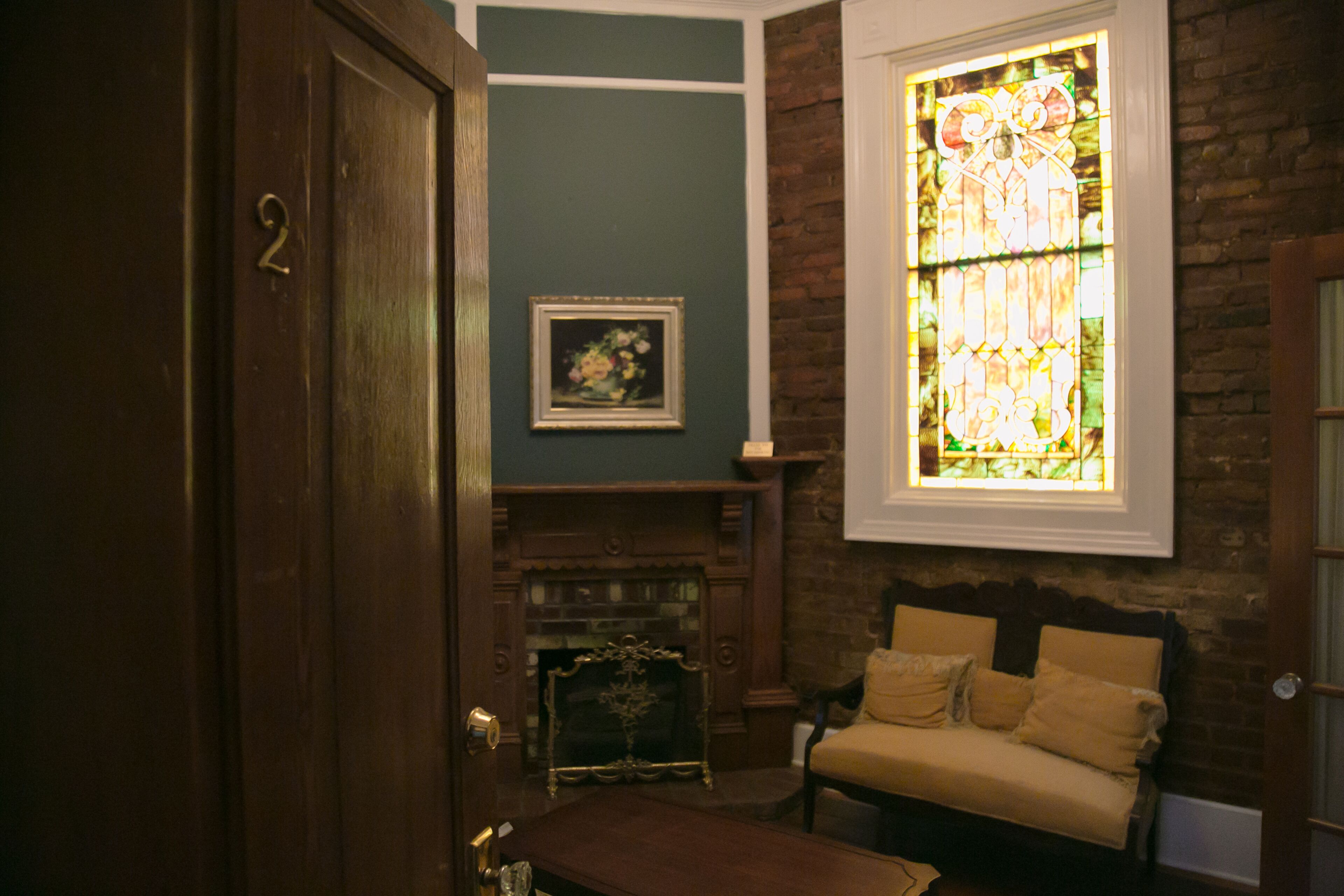 deluxe double room | living room | fireplace