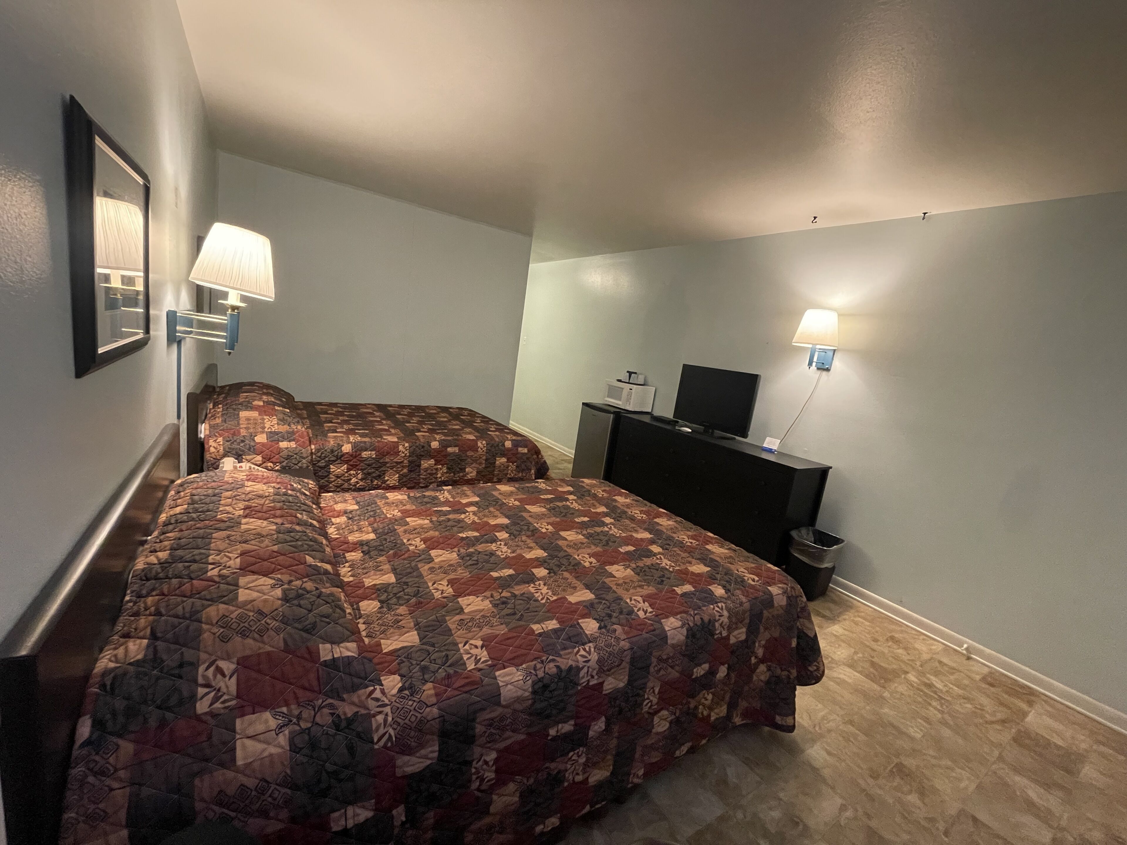 Desk, iron/ironing board, free WiFi, bed sheets