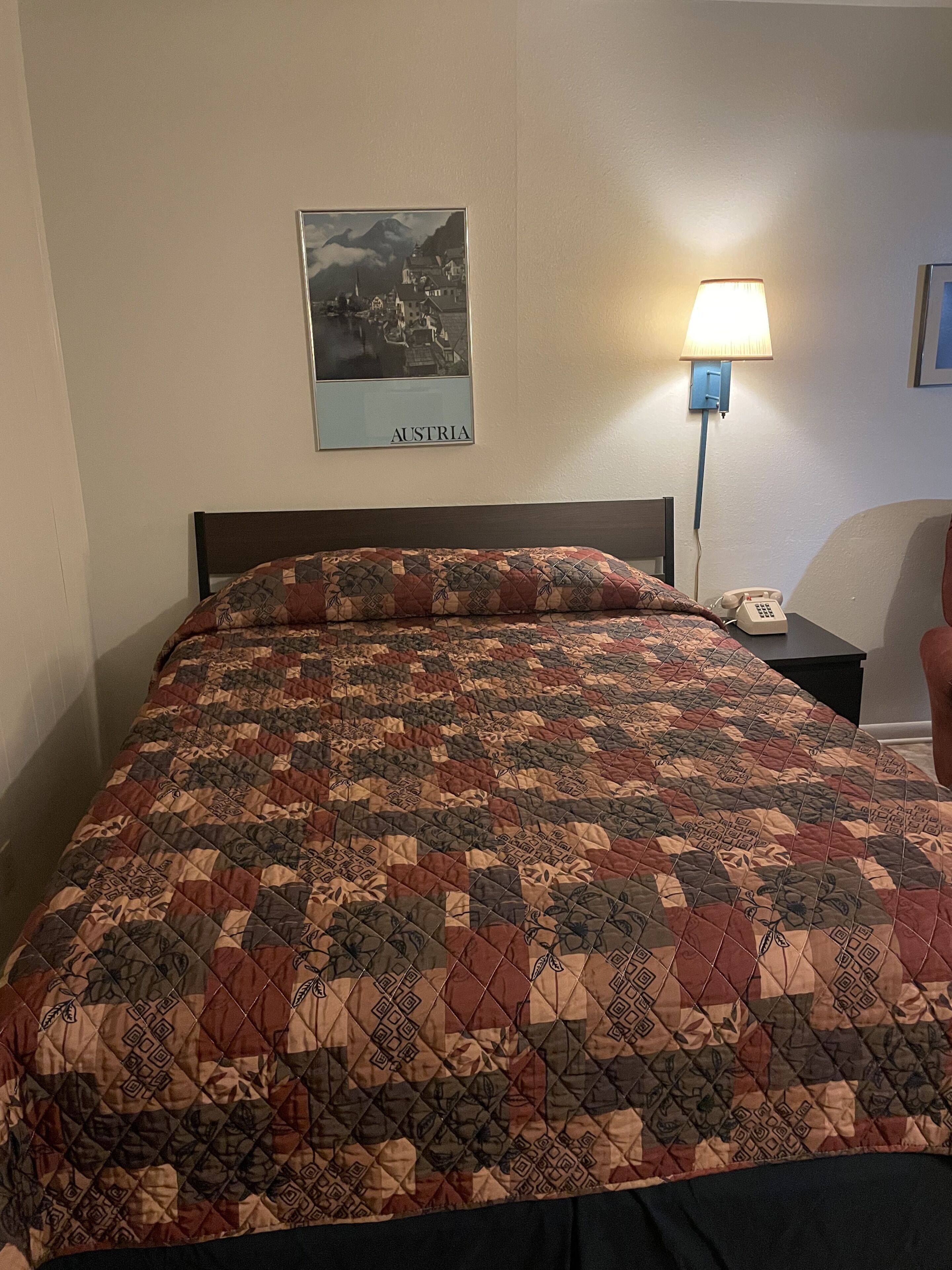 Desk, iron/ironing board, free WiFi, bed sheets