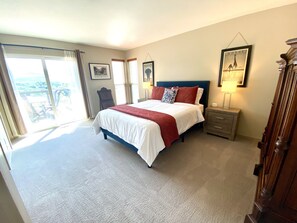 5 slaapkamers, een strijkplank/strijkijzer, gratis wifi, beddengoed