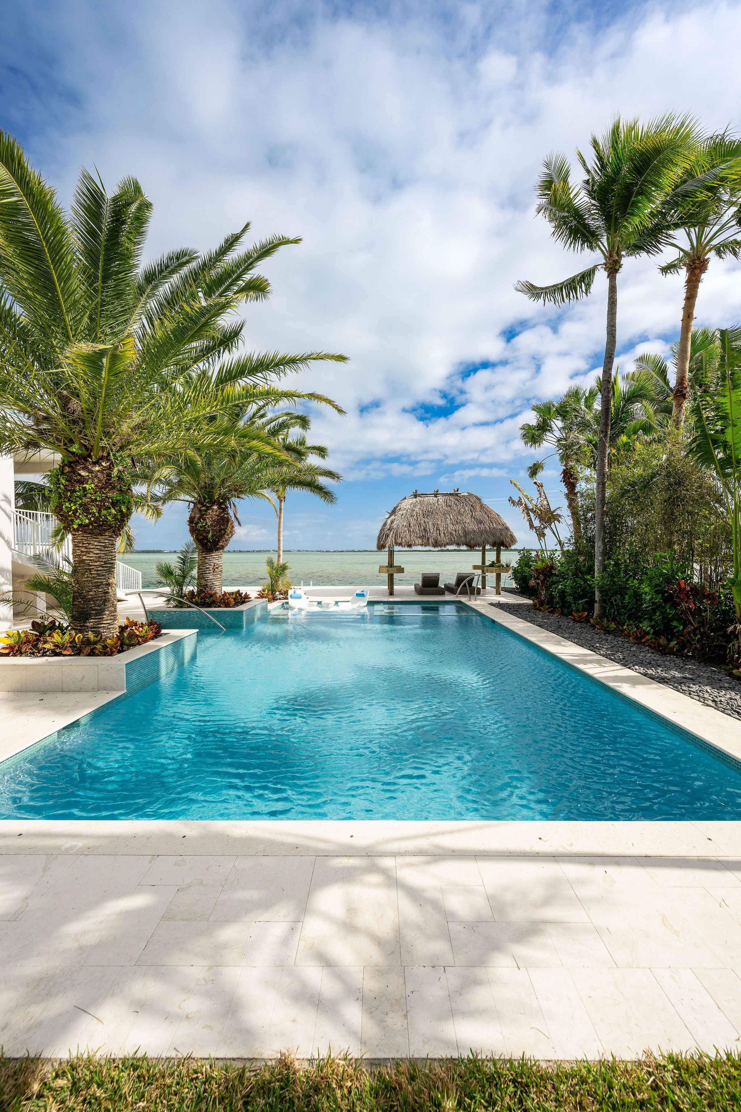 Ocean9 Villa, amazing waterfront, 15 min away from Duval Street!