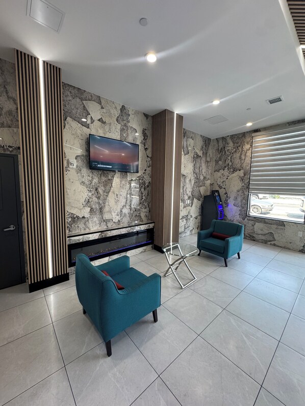 Lobby - Hotel The Villa (Long Island City)