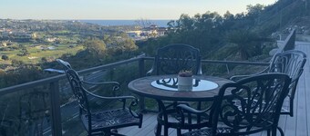 Walk to Beach & Harbor 2 - Lantern District  