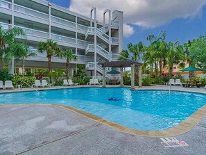 Ulkouima-allas, lämmitetty uima-allas