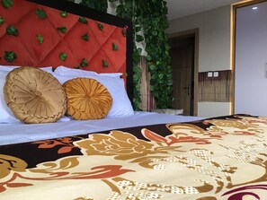 3 Schlafzimmer, Schreibtisch, WLAN, Bettwäsche