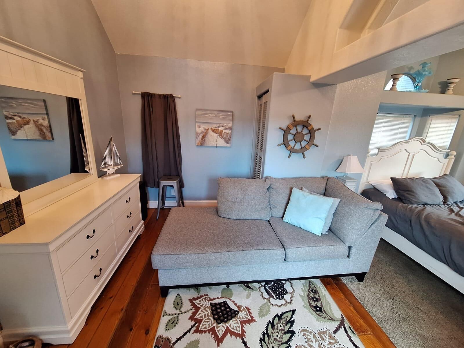 2 chambres, fer et planche à repasser, Wi-Fi gratuit, draps fournis