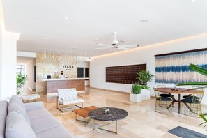 Lobby - Siempre Ipana, Brand New 1 Bedroom Condo-Blocks to the Beach with Heated Pools (Playa del Carmen)