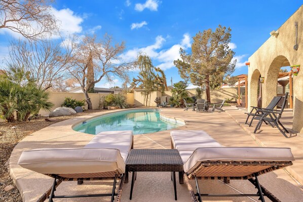 Outdoor pool, a heated pool