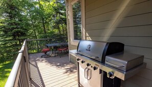 Outdoor dining - Beautiful 4BR in Meadow Lake Resort! (Columbia Falls)