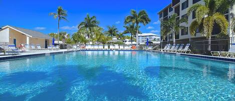 Condo (2 Bedrooms) | Property amenity