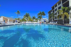 Condo (2 Bedrooms) | Property amenity - Santa Maria 208 by Distinctive Beach Rentals (Fort Myers Beach)