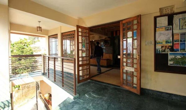 Exterior - Goroomgo Broadway Annexe Darjeeling (Darjeeling)