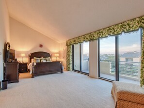 Condo (3 Bedrooms) | Property amenity - Spinnakers Reach 704 by Distinctive Beach Rentals (Ponte Vedra Beach)