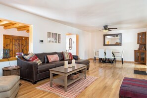 House (3 Bedrooms) | Property amenity - Rio Grande Retreat by Kokopelli Property Management (Santa Fe)