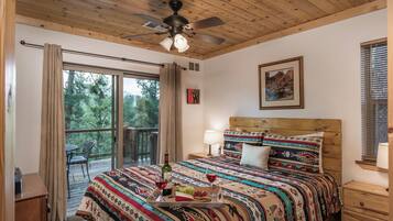 Studio (2 Bedrooms) | Property amenity