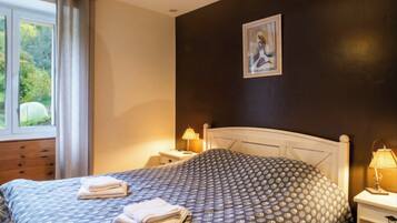 4 Schlafzimmer, Bügeleisen/Bügelbrett, Reisekinderbett, kostenloses WLAN
