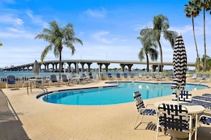 Condo (2 Bedrooms) | Property amenity