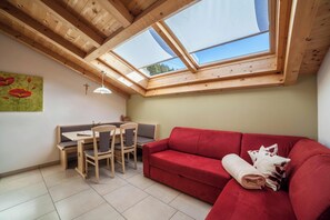 Télévision, table de tennis de table