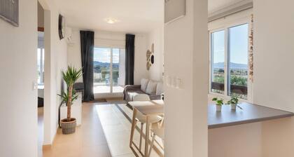 Apartment 'Luxe with Beautiful View' with Mountain View, Pool, Terrace & Garden