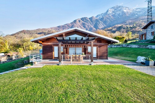 Haustierfreundliche Villa "Chalet Inganna" mit Blick auf den See, Garten & Wi-FI