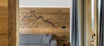 Ferienwohnung "Waidacherhof Alm" mit Bergblick, Balkon & WLAN