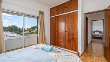 3 Schlafzimmer, Bügeleisen/Bügelbrett, kostenloses WLAN, Bettwäsche