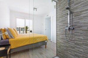 3 Schlafzimmer, Bügeleisen/Bügelbrett, kostenloses WLAN, Bettwäsche