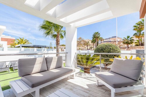 Villa "Casa Bos Orange" mit Outdoor Pool und Whirlpool
