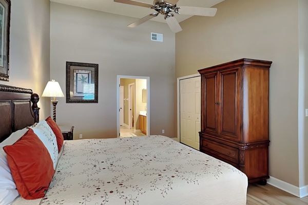 Condo (3 Bedrooms) | Property amenity