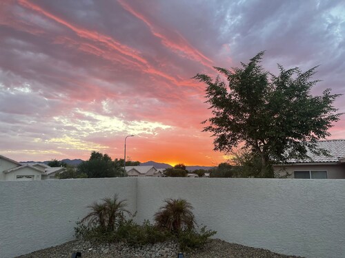 Quiet Golf Community Home: 
3 Bedroom - 2 Bath 
W/Private Non-Heated Pool