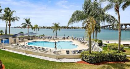 Bahia Vista 9-521