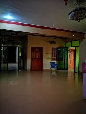 Exterior - Bhittai Hotel (Dadu)