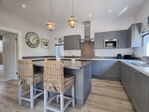 獨棟房屋, 多張床 | 私人廚房 | 微波爐、烤箱、洗碗機、烤麵包機