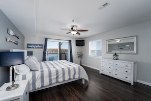 3 bedrooms, free WiFi, bed sheets - Ledges 939 - Amazing Condo with Main Channel View (Osage Beach)