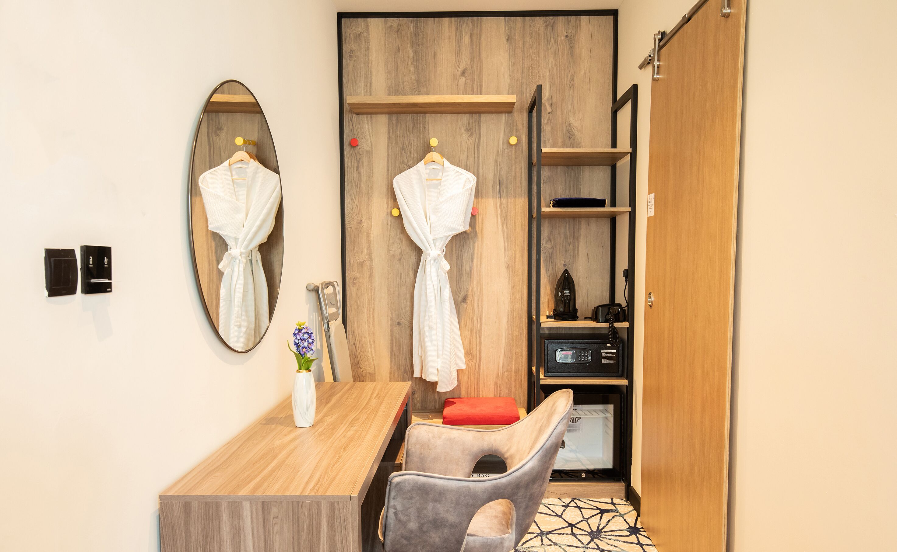 Photo - Grand Kingsgate Jaddaf Waterfront Hotel by Millennium