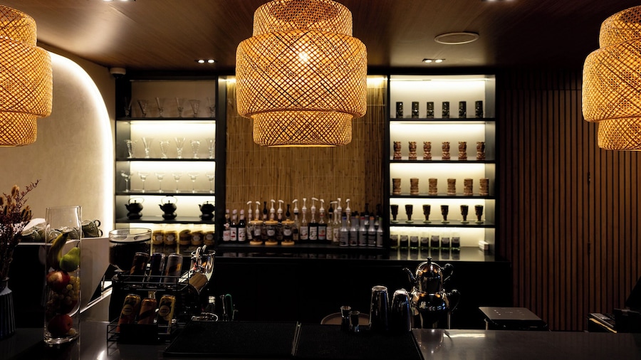 Grand Kingsgate Waterfront By Millennium Hotels