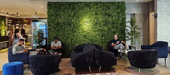 Grand Kingsgate Waterfront By Millennium Hotels