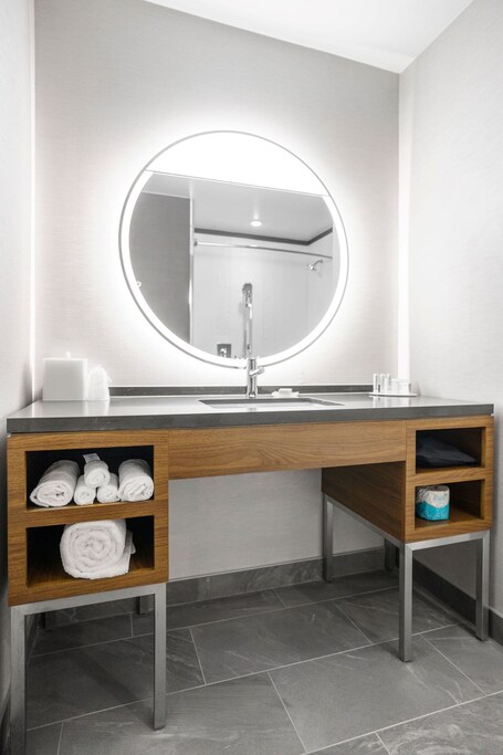 Courtyard by Marriott Indianapolis Fishers - Image 54