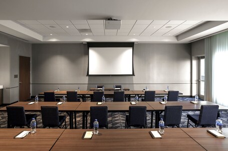 Courtyard by Marriott Indianapolis Fishers - Image 31