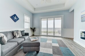 House (6 Bedrooms) | Property amenity - Coastal Heaven by Distinctive Beach Rentals (Palm Coast)