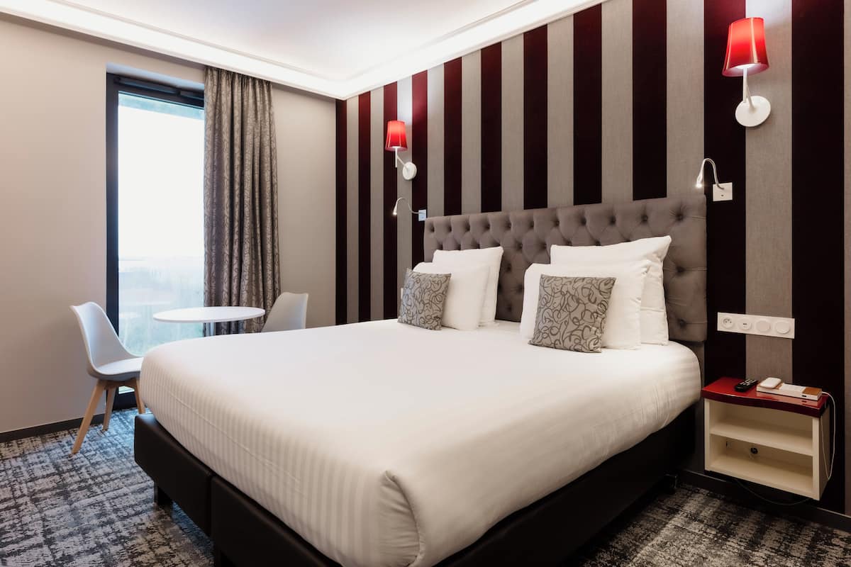 Luxe beddengoed, Select Comfort-bedden, een kluis op de kamer