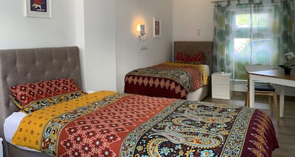 Room for fitters 18sqm two box-spring beds 100x200 and 90x200